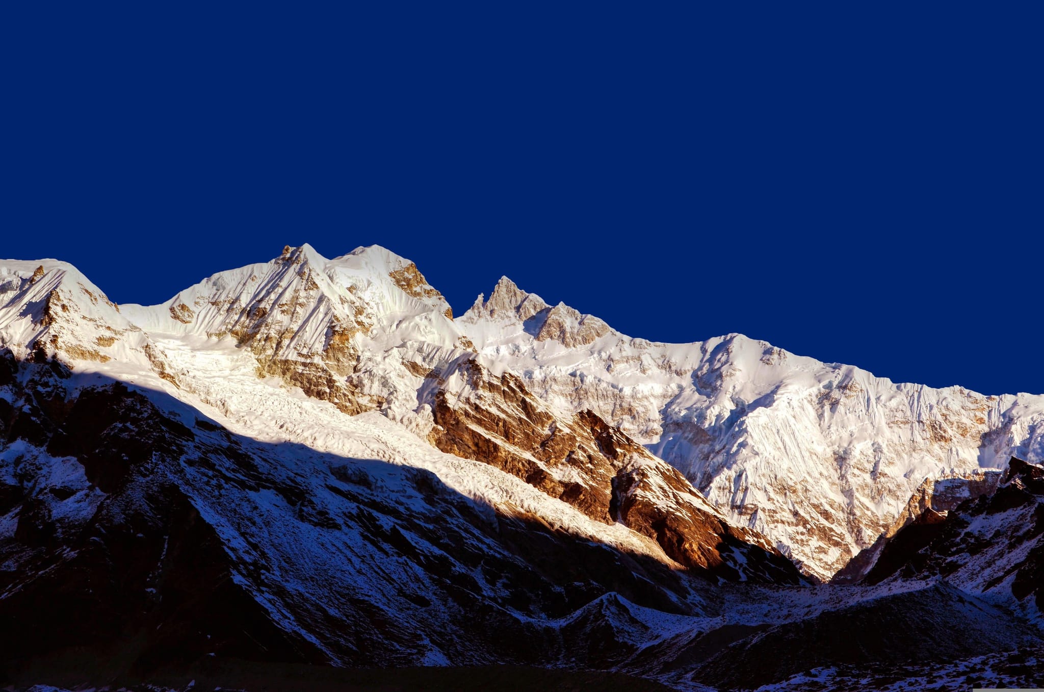 Kanchenjunga Circuit Trek